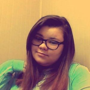 Meet your Posher, Candi